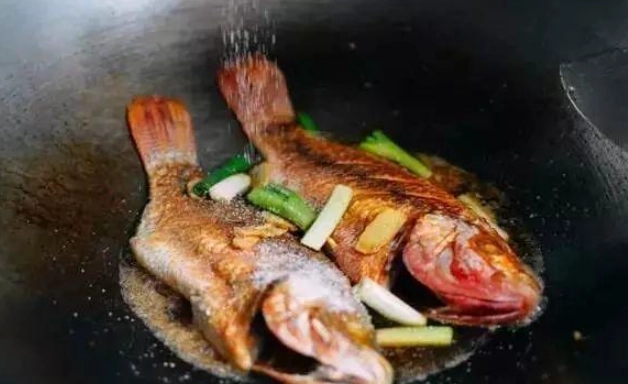 如何煎魚