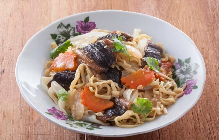 鱔魚意麵做法