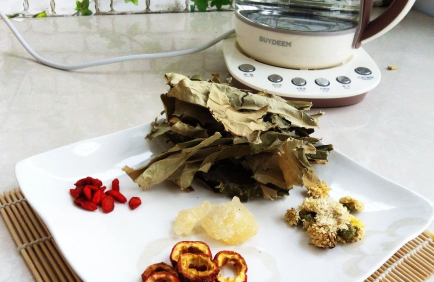 山楂葉茶泡法