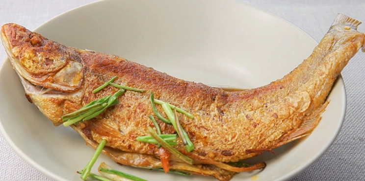 如何煎魚不破皮